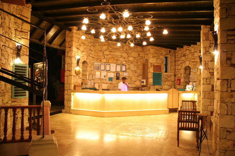 Grand Aquarium Apart İçmeler Buitenkant foto